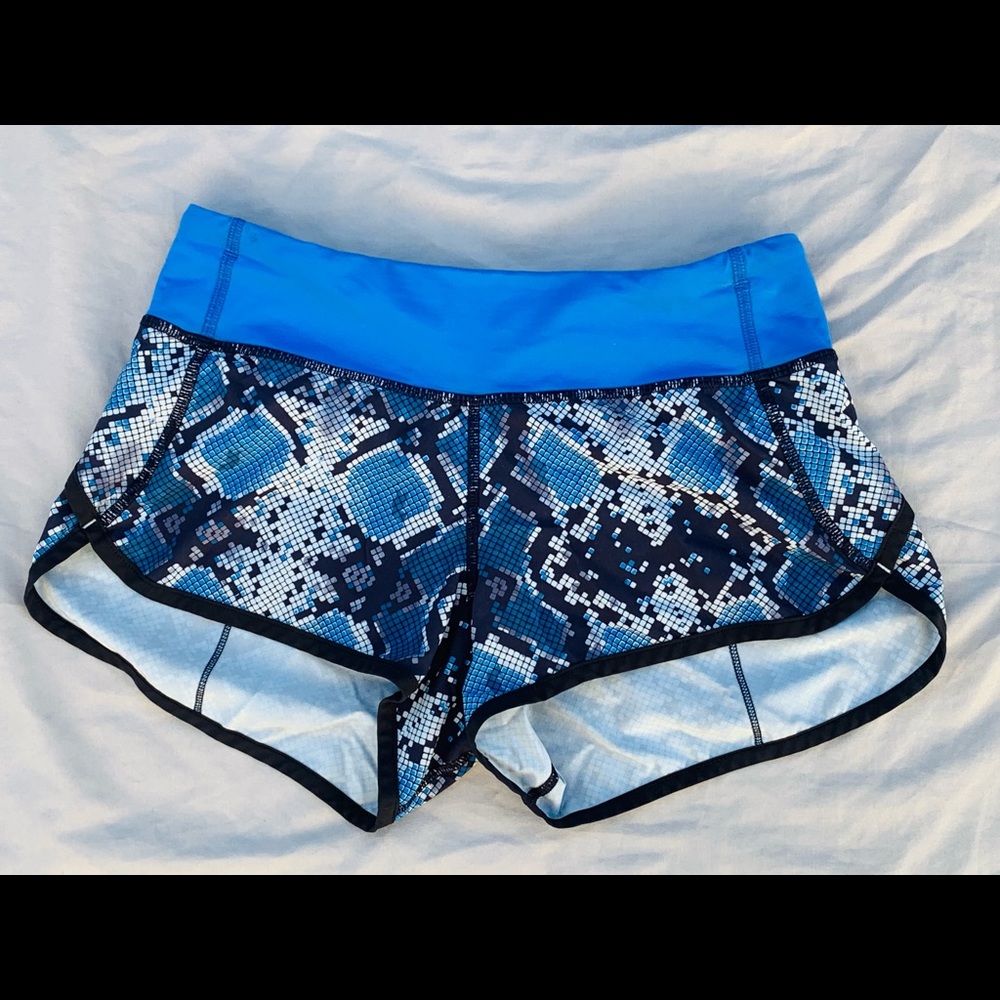 Lululemon blue speed up shorts 2.5”